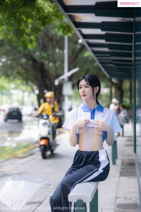   [XiuRen]高清写真图 2023.07.14 No.7085 幼幼 学生美腿第15张图片